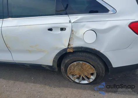 2016 Kia Sorento 2.4L Lx из США, поврежденный, VIN 5XYPG4A38GG026649